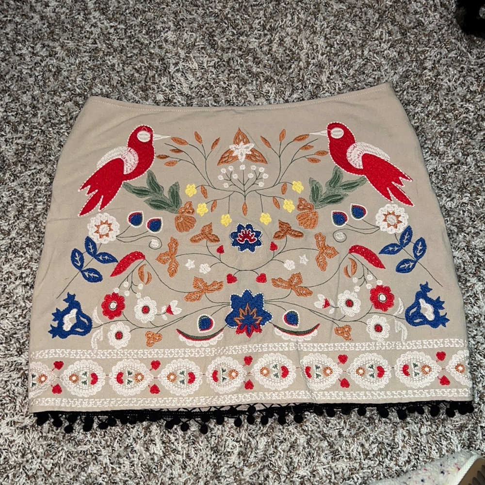 Embroidered skirt